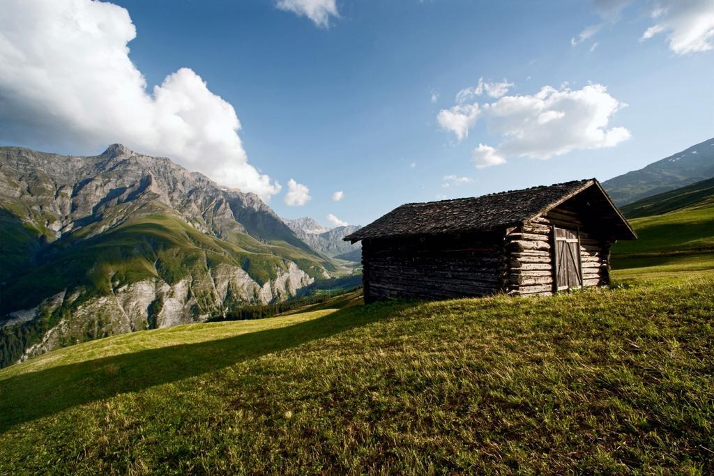 Hotel Garni Panorama Scuol Exterior photo